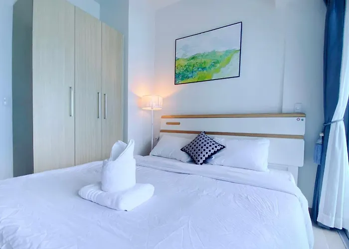 Apartment Luxurious Modern Cozy Bayview Poolview Cityview 1 2 3 Bedrooms Near Airports Okada Solaire Moa