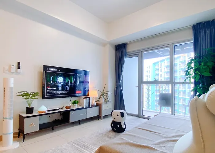 Luxurious Modern Cozy Bayview Poolview Cityview 1 2 3 Bedrooms Near Airports Okada Solaire Moa Apartment Manila