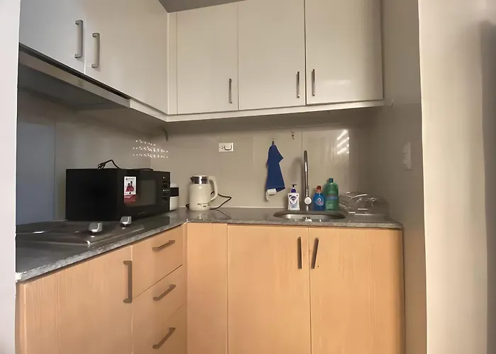 Apartment Luxurious Modern Cozy Bayview Poolview Cityview 1 2 3 Bedrooms Near Airports Okada Solaire Moa *