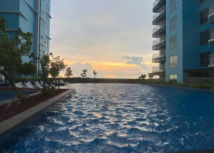 Apartment Luxurious Modern Cozy Bayview Poolview Cityview 1 2 3 Bedrooms Near Airports Okada Solaire Moa *